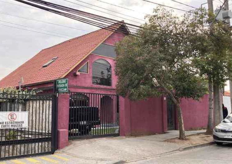 Casa habitación con amplio terreno — Maipú