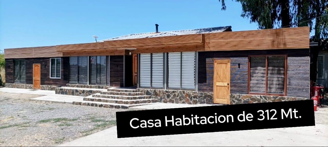 Casa con amplio terreno — Sector Los Varones, Talca
